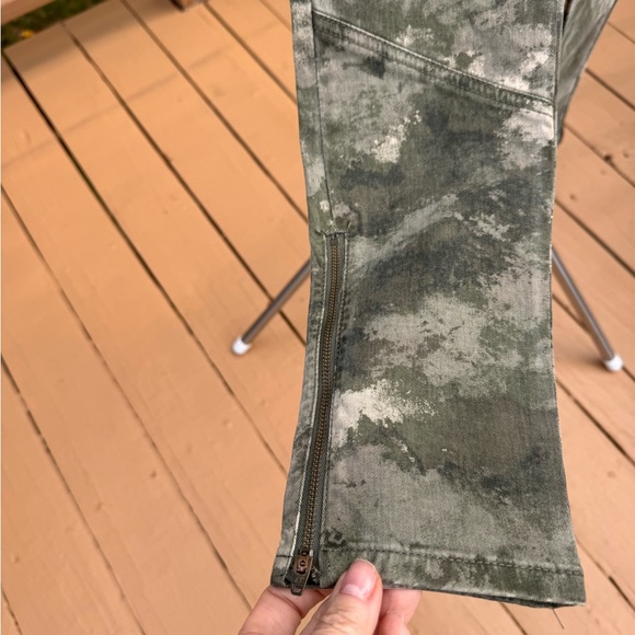 BDG Urban Outfitters Camouflage Skinny Jeans, NWTS SIZE 4 , zip ankle - Picture 8 of 13
